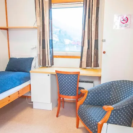 Bed & Breakfast Lutelandet Arbeidshotell *